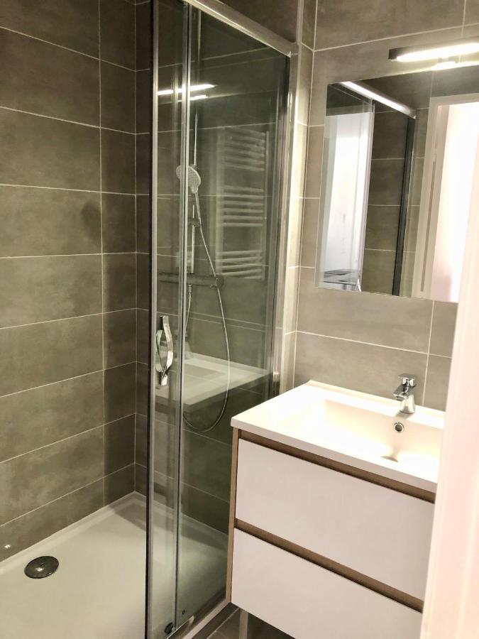 Apartment Newly Renovated Aircond-Wifi-Pool-Sea View-150M To Beaches- Saint Aygulf Esterno foto